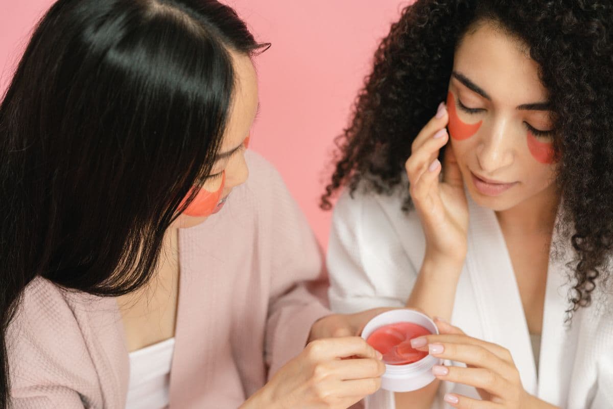 Korean Wearable Skincare 2026: Eye Patches, Jelly Mists, Melting Patches, and What Actually Works