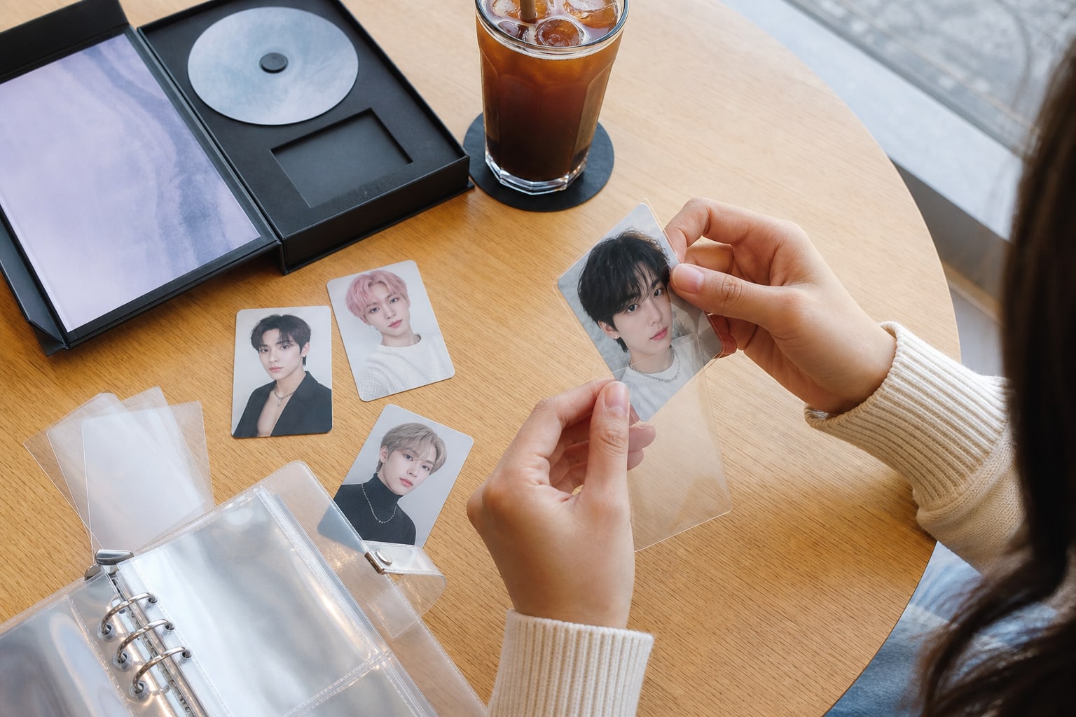 K-Pop Photocard Guide 2026: Buying, Trading, Protecting, and Avoiding Fakes in Seoul