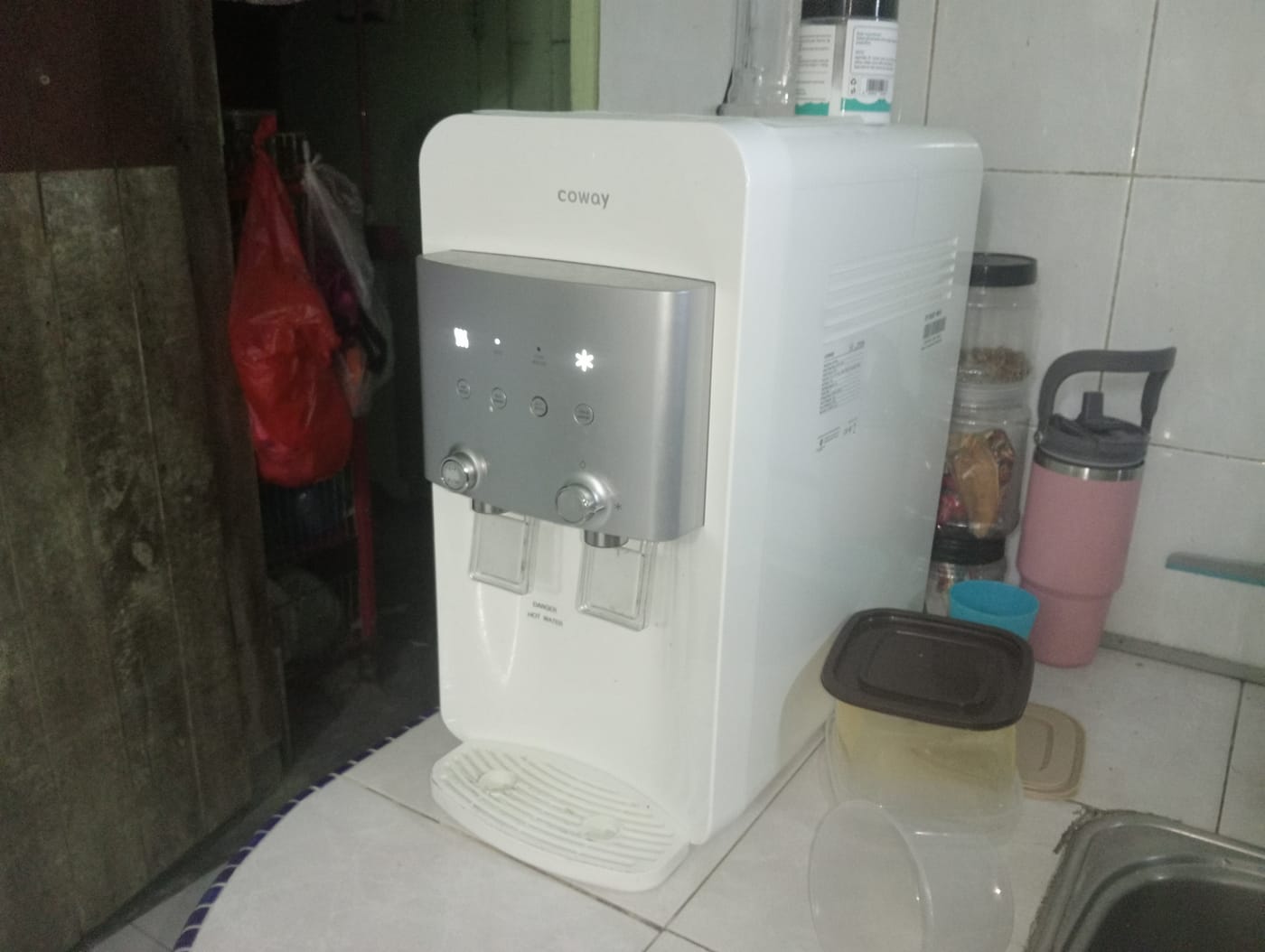 Korean Water Purifiers: The 1998 Rental Bet That Built Coway's Empire