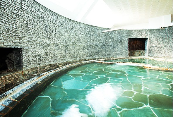 Korea's Neighbourhood Bathhouses Are Disappearing, and the Bath Is Not: Where the Hot Water Went