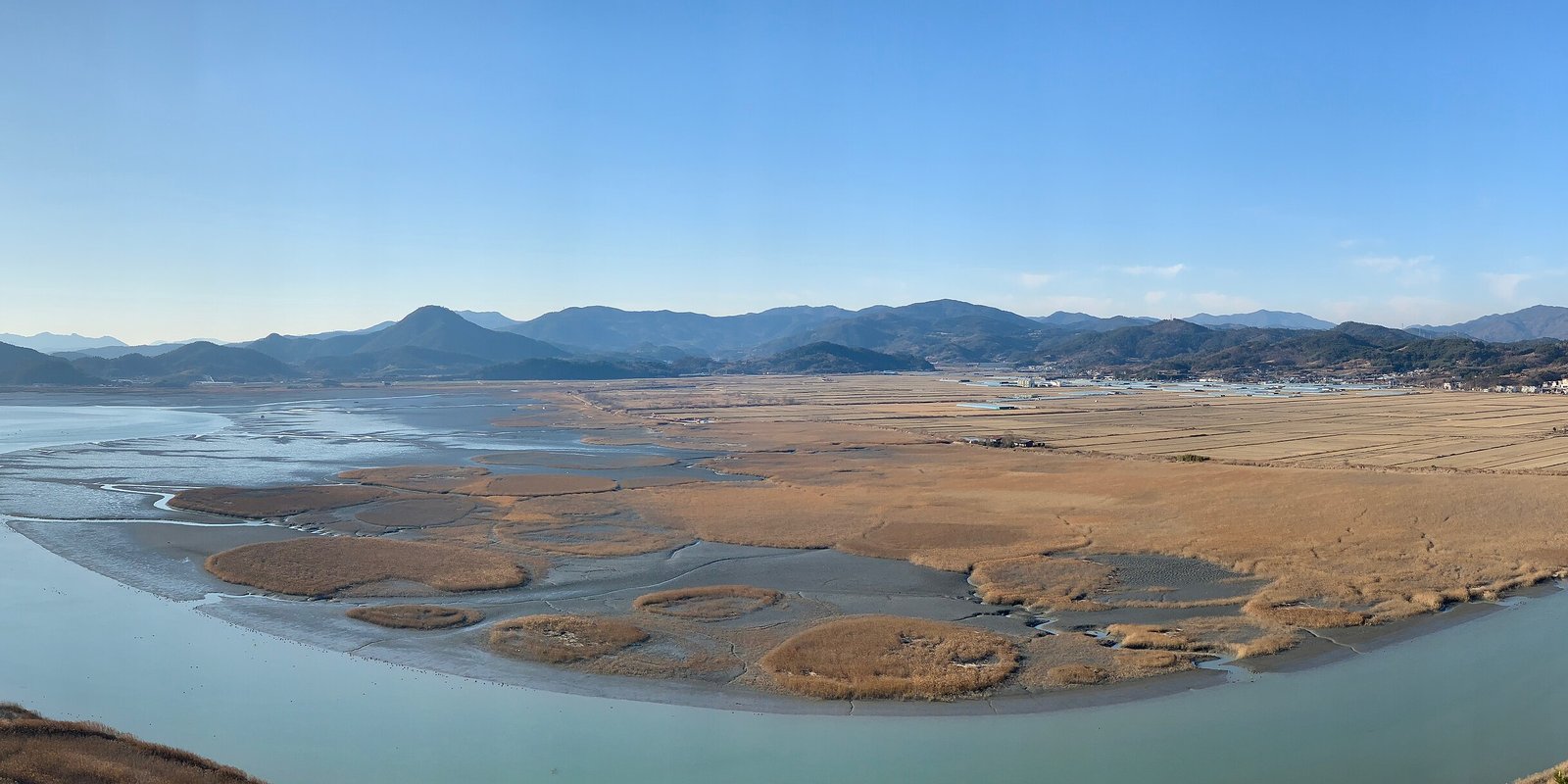 Suncheon Bay, Korea: One ₩10,000 Ticket, Two Sites, and Where to Stay