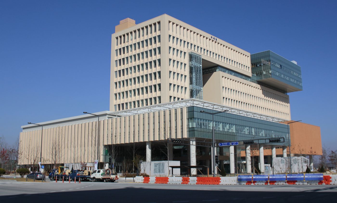 Flat Tax for Foreigners in Korea: 19% Becomes 21% in 2027 (Proposed), the New 2029 Deadline and Who Should Still Elect It